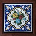 بلاط إيراني مزخرف بإطار – زهرة