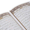 كتاب القرآن الكريم الأبيض بغلاف صلب مع إطار