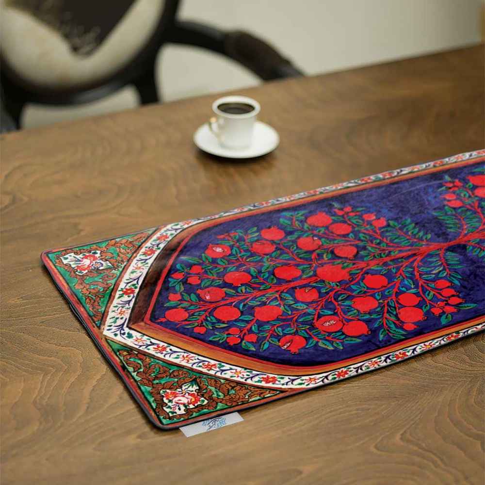 عداء طاولة حريري أحمر إيراني من نوع بهشت