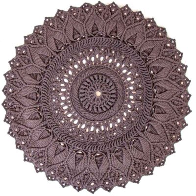 سجادة أرضية مكرامية مصنوعة يدويًا من بوهو – تصميم زهرة الشمس