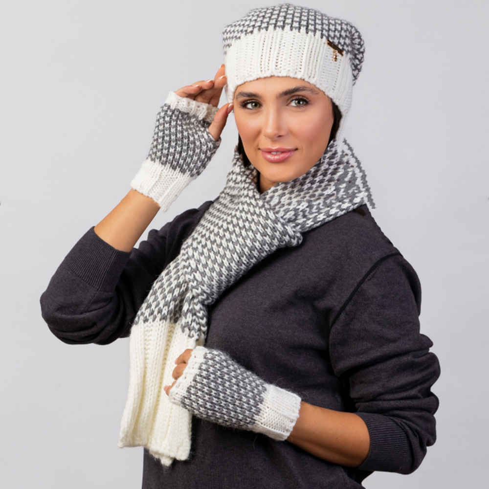 طقم قبعة وشال محبوك للنساء - نموذج سارا