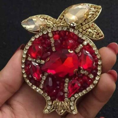 دبوس مزخرف بالخرز النسائي اليدوي – طراز رمان