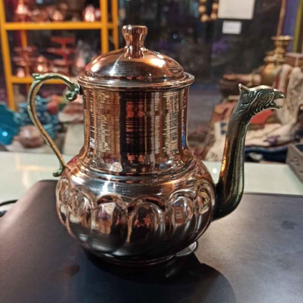 إبريق شاي نحاسي مطروق إيراني مصنوع يدوياً يونا