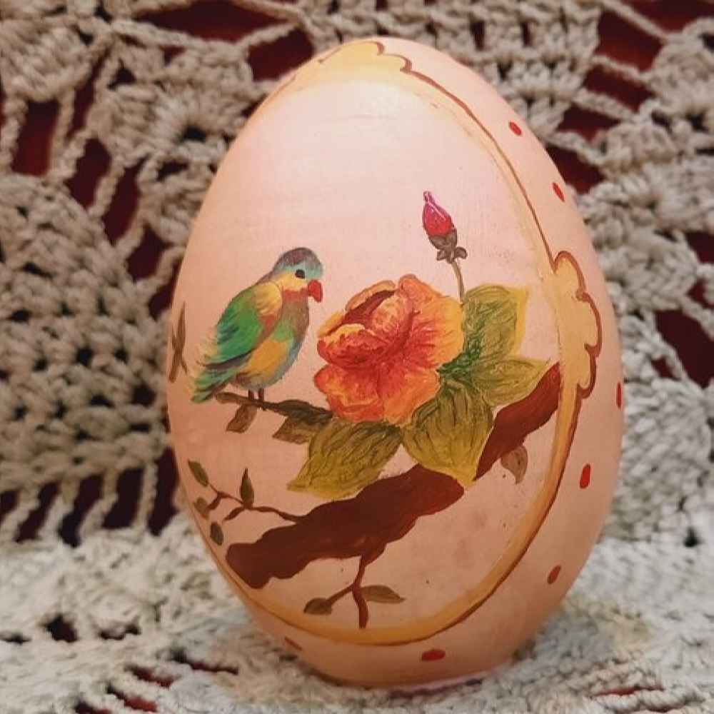 بيض خزف أنيق لعيد النوروز الفارسي - رُويا