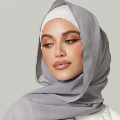 حجاب شيفون رمادي فاتح شيلة للنساء