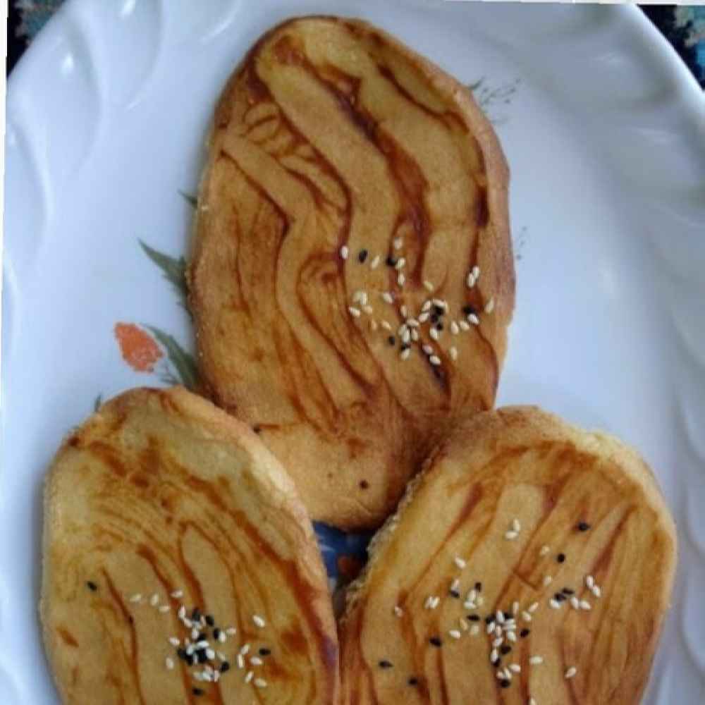 الخبز المجفف التقليدي المخبوز في لشت نشا