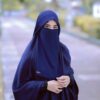 شال إسلامي مربع بلون أزرق بحري ونقاب مجموعة للنساء