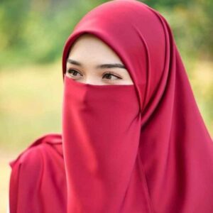 شال إسلامي مربع بلون أحمر ونقاب نصف مجموعة للنساء