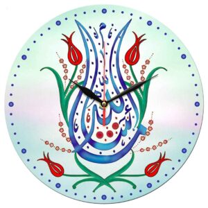 ساعة حائط بكتابة إسلامية مع طباعة أنيقة