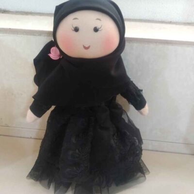 دمية إسلامية نموذج كوبرا لمحرّم – دمية قماشية بحجاب مسلم يدوية | احتفال ثقافي