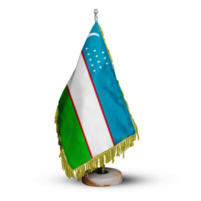 علم الطاولة لأوزبكستان بقاعدة حجرية