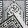 سجادة الصلاة الإسلامية المبطنة بالمخمل الساجدة بتصميم الزهور الرمادية
