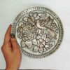 لوحة من النحاس الزخرفية المحفورة يدوياً بتصميم أناقة الطيور والزهور