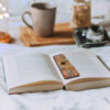 فاصل كتاب خشبي مستوحى من الفن الإيراني - تصميم تقليدي