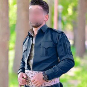 ملابس كردية مع البشتوين للرجال باللون الأزرق البحري