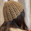 قبعة كروشيه - أنيقة وراقية، مناسبة لأسلوب الشتاء