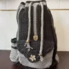 حقيبة ظهر كروشيه يدوية - أنيقة ومتينة باللون الرمادي