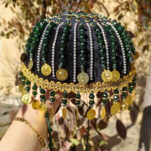 قبعة كردية تقليدية عرقية – مثالية للمناسبات الثقافية مع تصميم العملة