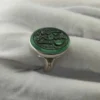 خاتم فضة إسلامي عقيق للرجال بحجر كريم أخضر وتصميم حسبي الله