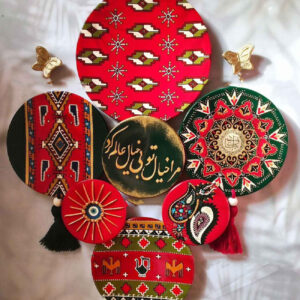 طقم أطباق خزفية فنية – للزينة على الحائط أو الطاولة مع خط إيراني (7 قطع)